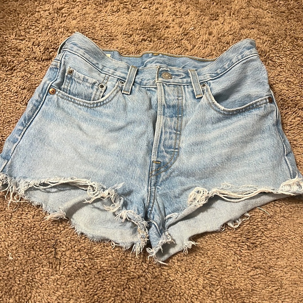Levi’s Short- Size 24